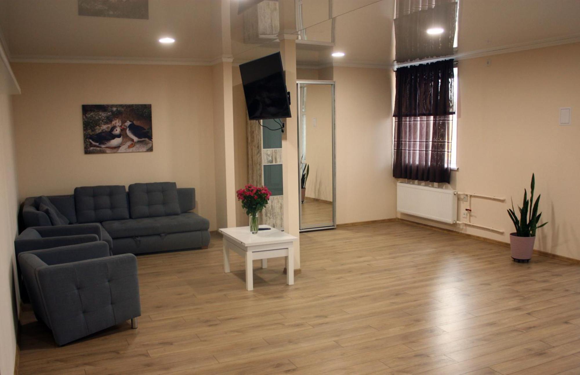 Centralny Hotel Кривой Рог Экстерьер фото